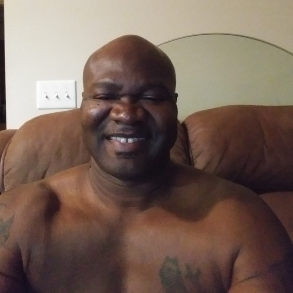 Meet your Posher, Raywood - Picture 1 of 1